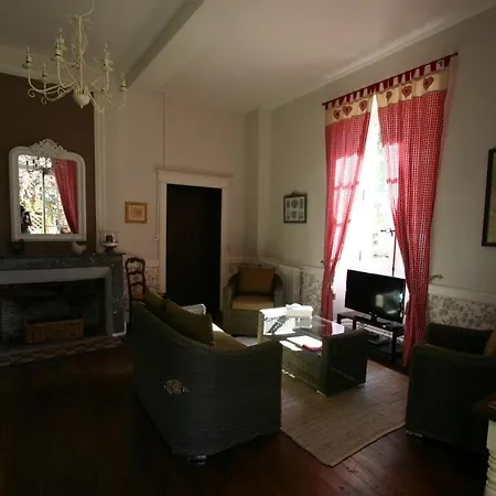 Bed & Breakfast Domaine Des Blanches Colombes